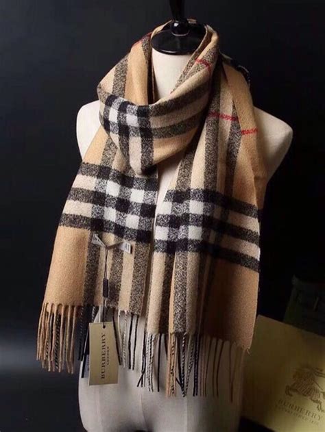 cachecol burberry replica portugal|Burberry scarf black.